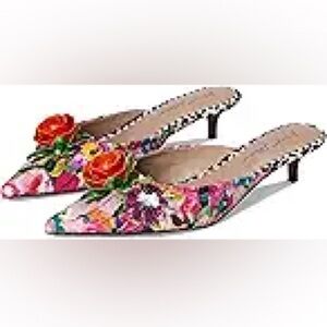 BETSEY JOHNSON “ABIGAYLE” PUMPS. NIB.
SIZE: 7. ASK:$109.